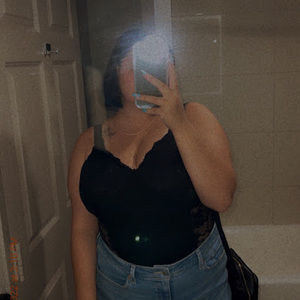 Meet your Posher, Cecelia